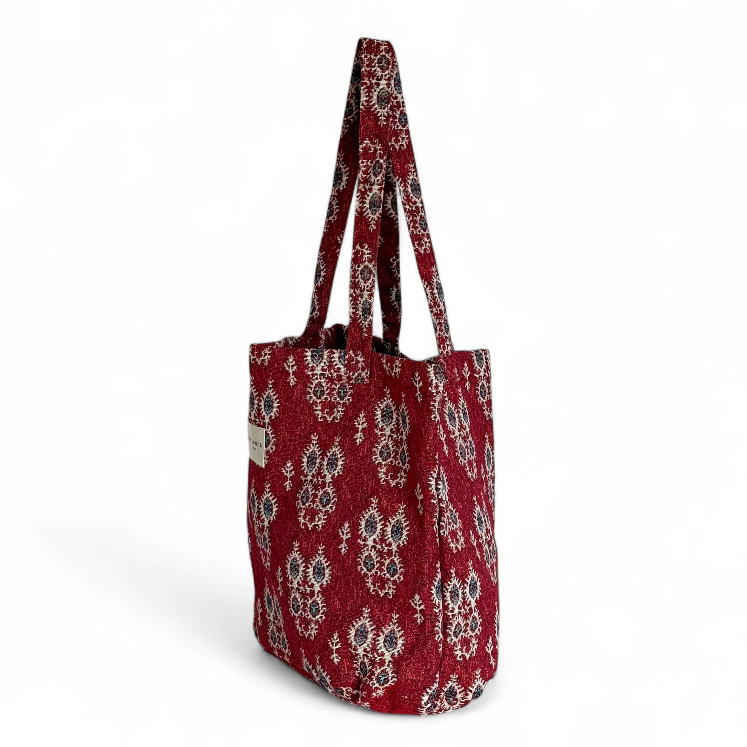 Grand sac cabas d'Espagne en tissu rouge a motif beige