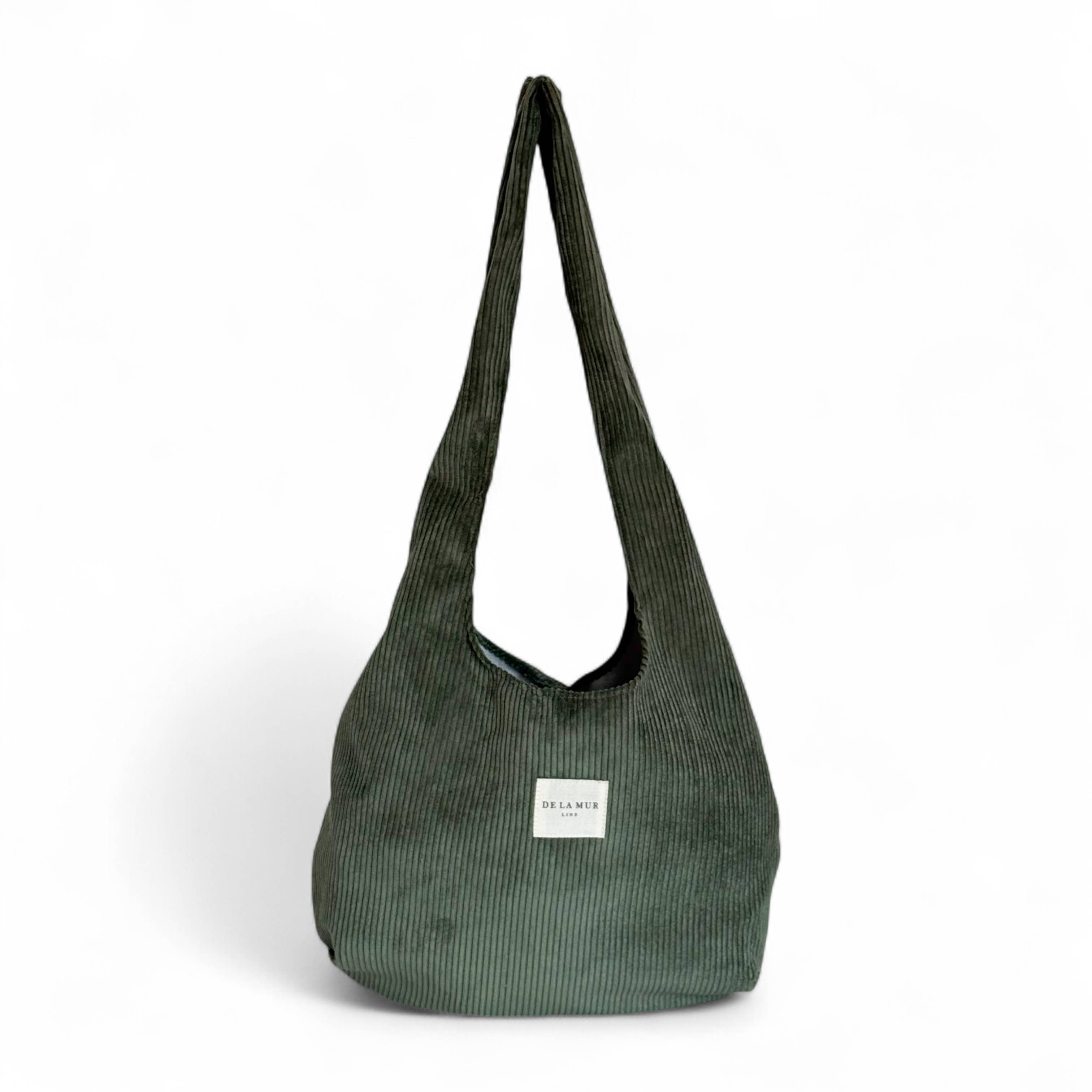 Sac ovale en velours vert à bandoulière d’Espagne