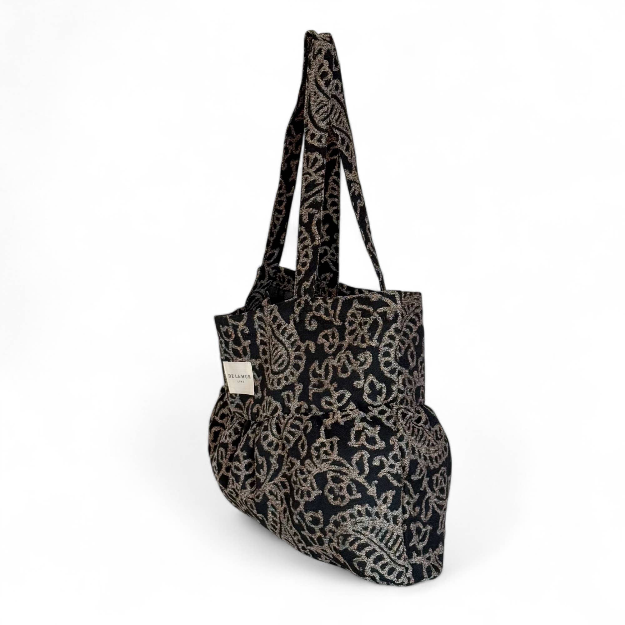 Sac cabas à volants moyen en tissu floral noir d'Espagne