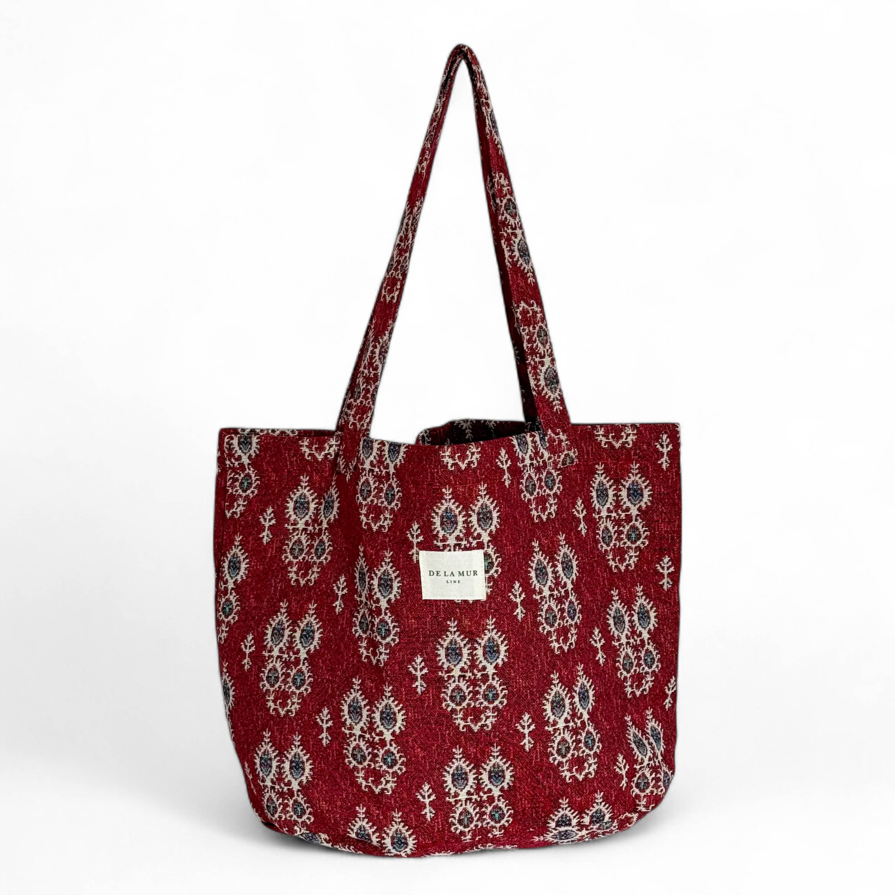 Grand sac cabas d'Espagne en tissu rouge a motif beige