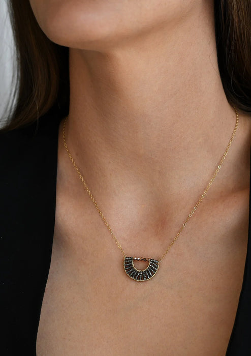 Olakira Half Moon Necklace – Shiny Graphite