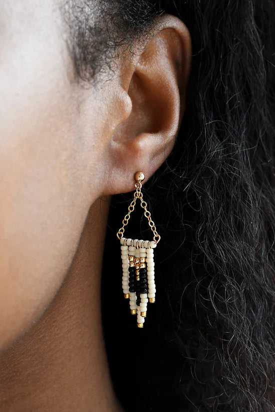 Petites boucles d’oreilles Déco – NOIR/BEIGE/OR - Tanzanie