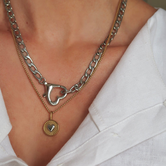 Collier Saiba à Fermoir Cœur — Or / Saiba Heart Clasp Necklace- Gold